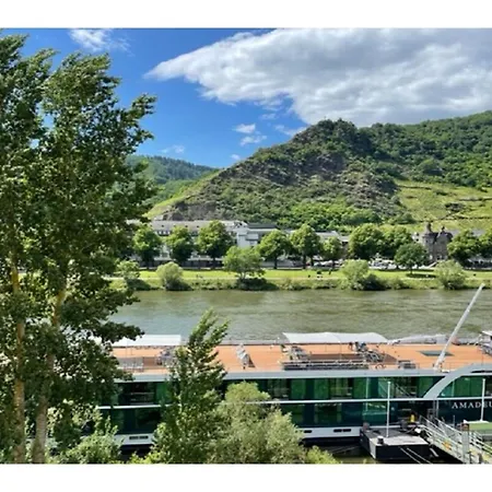 Penthouse Moselle Jewel I *